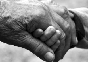 Les petites mains de Jeanne et marcel