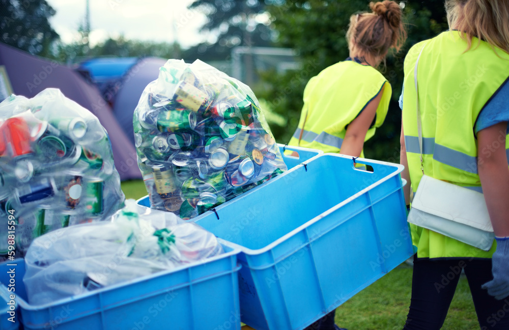 Je rejoins l’équipe de sensibilisation au tri et collecte de déchets lors d’un festival/événement