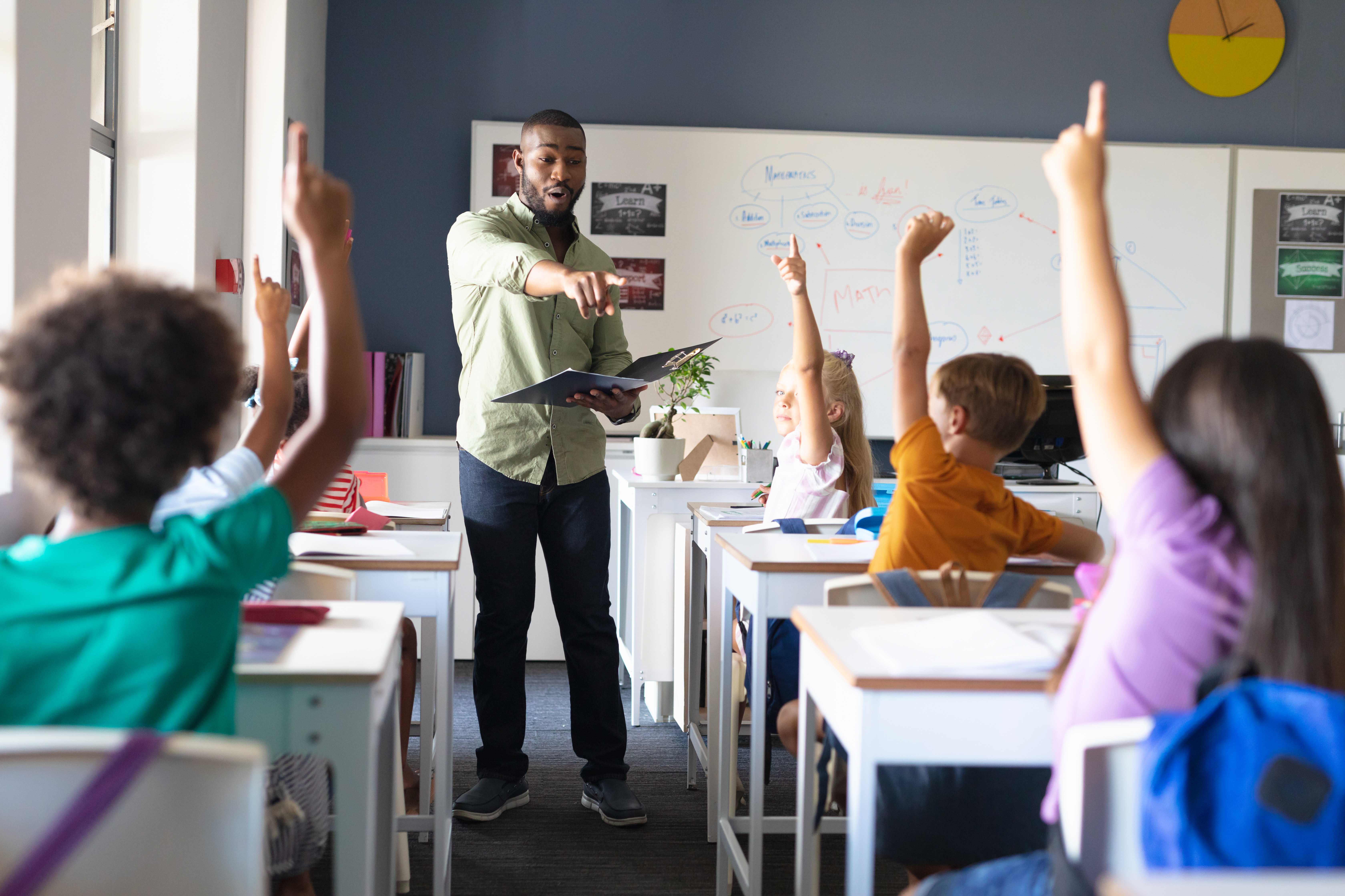 J'anime des séances de sensibilisation à l'écoute et à l'empathie, auprès de collégiens et collégiennes