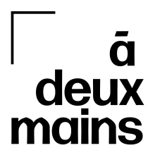 A DEUX MAINS